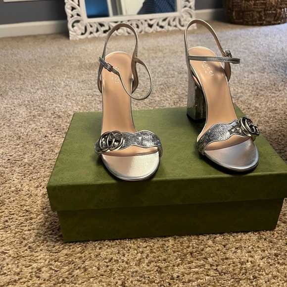 New gucci shoes - Picture 6 of 8